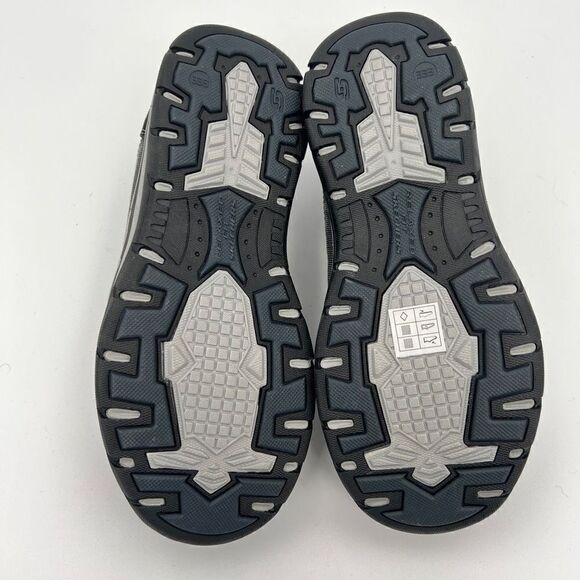 Skechers Shoes Men’s 8.5 Relaxed Fit Avillo Slip-On Sneaker Grey